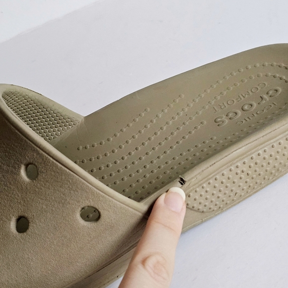 Crocs Iconic Comfort Classic Slide v2 Unisex Size M 9 / W 11 Taupe Slides Clog - Picture 13 of 14